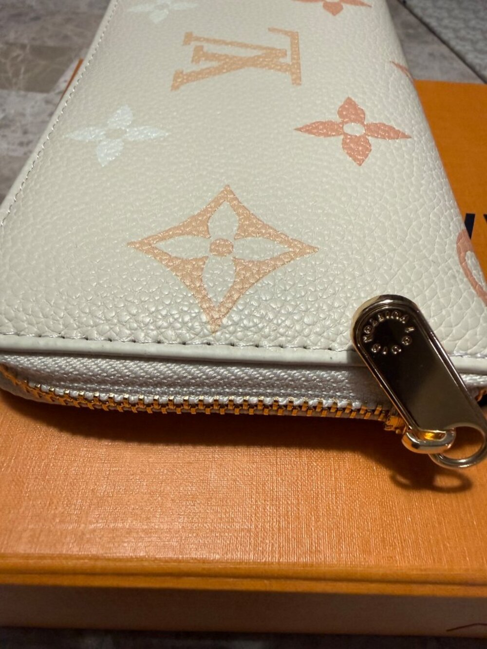 STUNNING NEW FASHION TOTE with DUAL STRAPS (MM Size) & Matching Wallet! - Picture 12 of 12